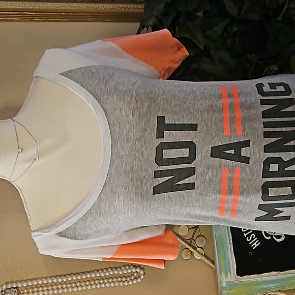 Love Peace Lounge Night Shirt Size Medium - Picture 2 of 5